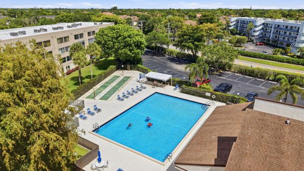 Fountainview At Spring Lakes, 3146 Via Poinciana #307, Lake Worth, Florida 33467, image 2
