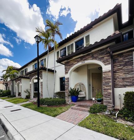 Bonterra, 9326 W 33rd Ln, Hialeah, Florida 33018, image 1