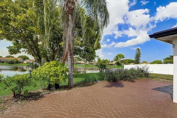 American Homes At Southwind Lakes, 9387 Richmond Cir, Boca Raton, Florida 33434, image 2