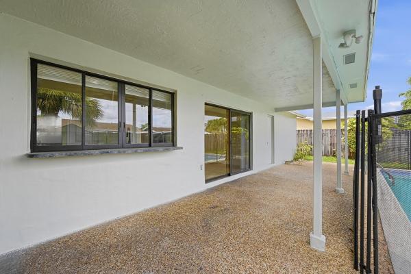 Sunrise Golf Village, 9671 NW 24th St, Sunrise, Florida 33322, image 3