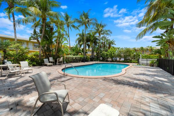 Kimberly Lake Villas, 1351 NE 40th Pl, Oakland Park, Florida 33334, image 2