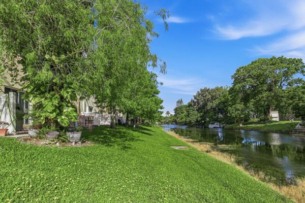 Coventry Gardens, 6631 Winfield Blvd #1-6, Margate, Florida 33063, image 2