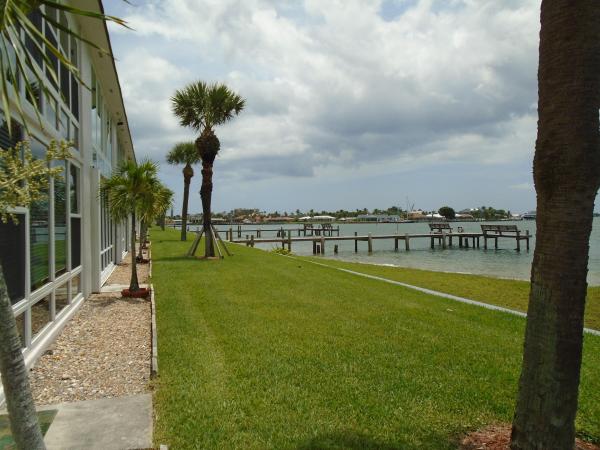 1133 Bayshore Dr #105, Fort Pierce, Florida 34949, image 1