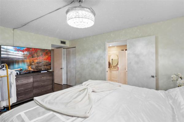 Isle Of Boca Dunes, 9300 SW 8th St #102, Boca Raton, Florida 33428, image 3