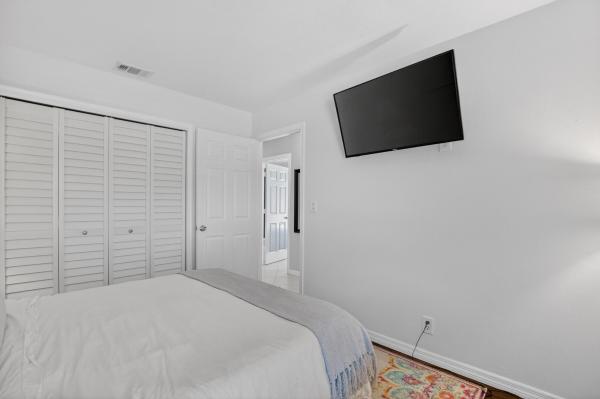 7069 NW 3rd Ave, Boca Raton, Florida 33487, image 2