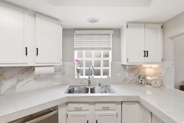 Winchester Courts, 4348 Hazel Ave #D, Palm Beach Gardens, Florida 33410, image 1