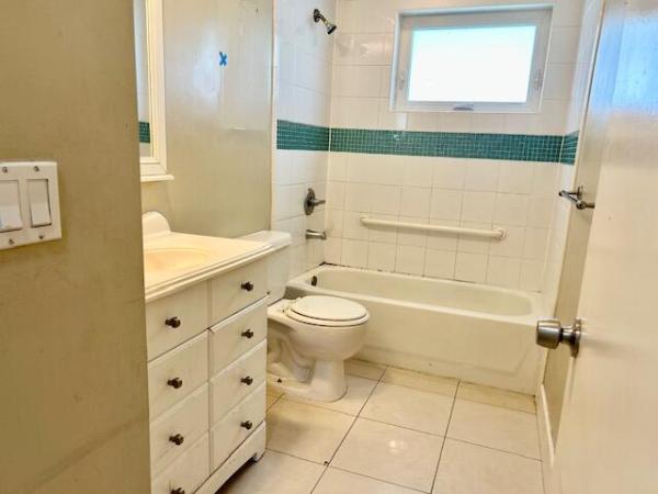 Royal Palm Isles, 1912 NW 38th St, Oakland Park, Florida 33309, image 3