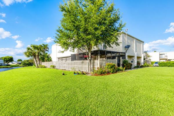 Shakerwood, 1608 Shaker Cir, Wellington, Florida 33414, image 1
