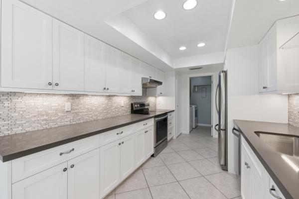 The Lakes Of Deer Creek, 660 Deer Creek Edgewater Dr, Deerfield Beach, Florida 33442, image 3