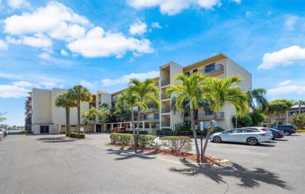 Hidden Harbour Of The Palm Beaches, 896 N Federal Hwy #132, Lantana, Florida 33462, image 3