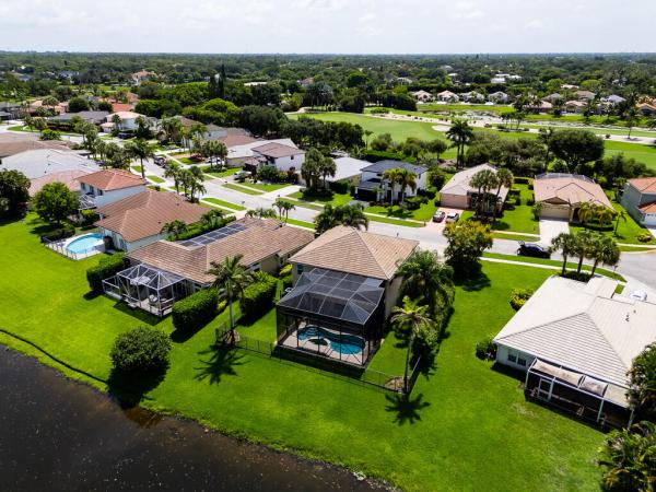 Lakefield North, 1681 Lakefield North Ct, Wellington, Florida 33414, image 2