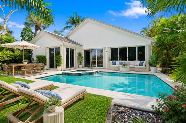 Lacosta, 1500 W Lacosta Dr, Pembroke Pines, Florida 33027, image 3