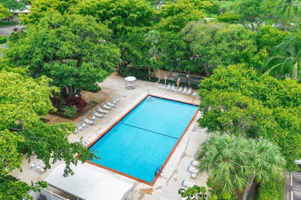 Palm-Aire Country Club 6, 3900 Oaks Clubhouse Dr #110, Pompano Beach, Florida 33069, image 3