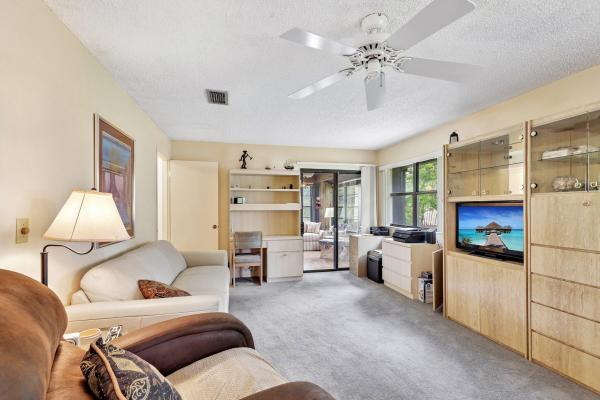 Strathmore Gate, 157 Pinto Palm Ct, Royal Palm Beach, Florida 33411, image 2