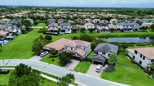 Silverwood Estates, 7146 Sandgrace Ln, Lake Worth, Florida 33463, image 1