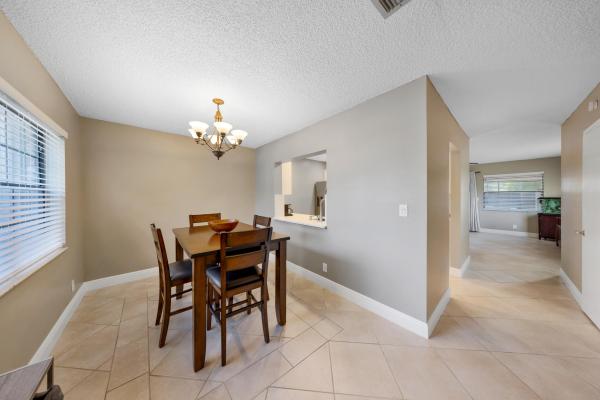Wilton Pines Townhomes, 2124 NE 9th Ave, Wilton Manors, Florida 33305, image 3