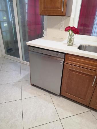 Mainlands Of Tamarac Lakes, 4717 NW 58th St, Tamarac, Florida 33319, image 3