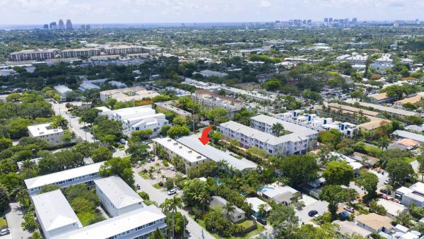 Wilton Commons, 2741 NE 8th Ave #15, Wilton Manors, Florida 33334, image 1
