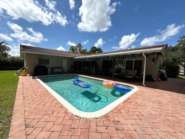 Maplewood, 10240 NW 17th St, Coral Springs, Florida 33071, image 1