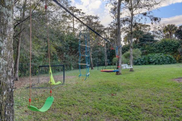 Pinewood Of Wellington, 13302 Doubletree Cir, Wellington, Florida 33414, image 1