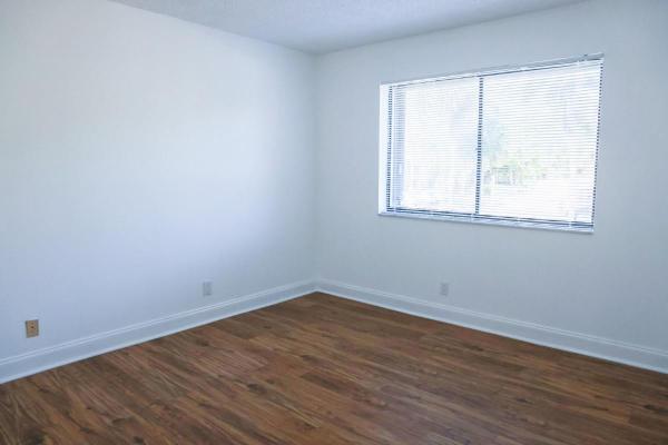 Weston Lakes 21, 428 Lakeview Dr #201, Weston, Florida 33326, image 3
