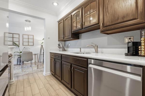 Pine Crest Village At Victoria Park, 1515 E Broward Blvd #323, Fort Lauderdale, Florida 33301, image 1