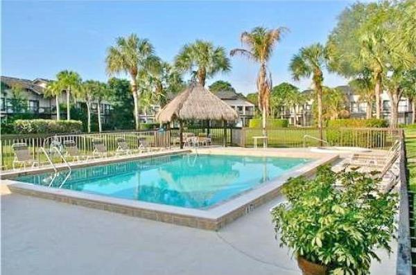 Tennis Lodges, 11863 Wimbledon Cir #426, Wellington, Florida 33414, image 2