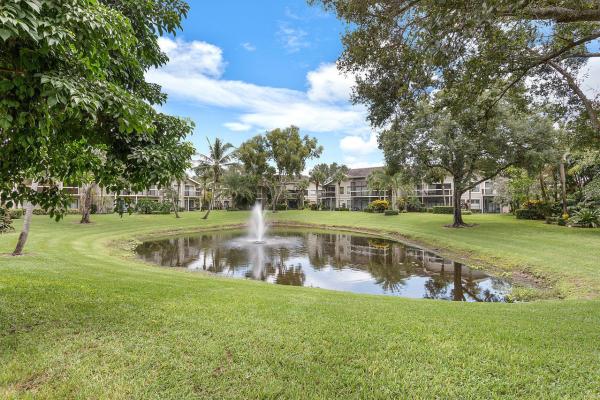 Tennis Lodges, 11863 Wimbledon Cir #426, Wellington, Florida 33414, image 1