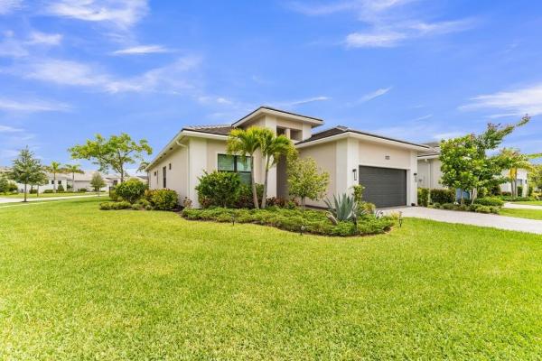 Cresswind Palm Beach, 15665 Merritt Dr, Westlake, Florida 33470, image 1