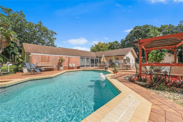 Lake Maranatha Estates, 9700 NW 28th St, Cooper City, Florida 33024, image 2