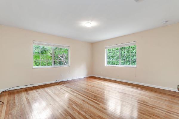 Maddock, 118 Linda Ln, West Palm Beach, Florida 33405, image 2
