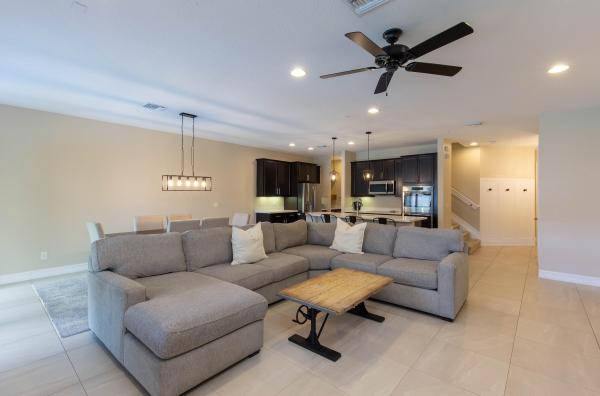 Park Central At Cypress Key, 63 Dogwood Ct, Royal Palm Beach, Florida 33411, image 1