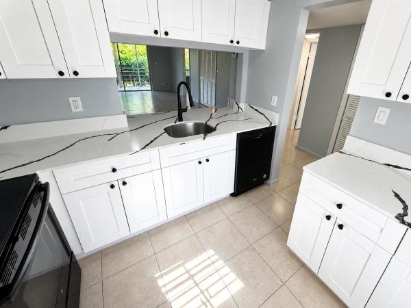 Crystal Greens North, 4321 NW 9th Ave #204, Deerfield Beach, Florida 33064, image 1