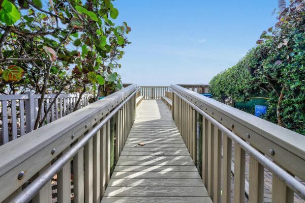 Jupiter Inlet Beach Colony, 170 Beacon Ln, Jupiter Inlet Colony, Florida 33469, image 1