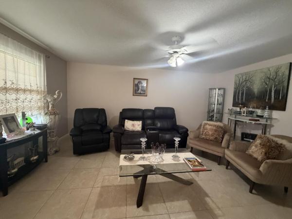 Ventnor, 1011 Ventnor G, Deerfield Beach, Florida 33442, image 2