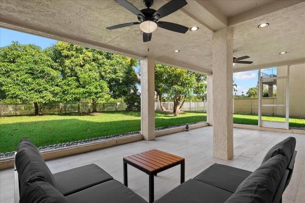 Lakefield South, 2447 Country Golf Dr, Wellington, Florida 33414, image 2