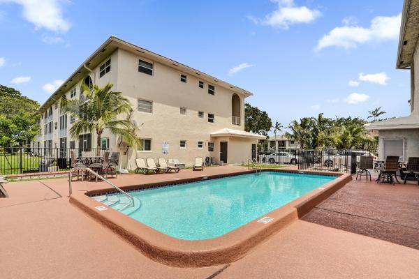 The Jefferson Of Coral Springs, 8801 NW 38th Dr #204B, Coral Springs, Florida 33065, image 1