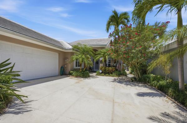 Saratoga Bay, 2319 Saratoga Bay Dr, West Palm Beach, Florida 33409, image 2