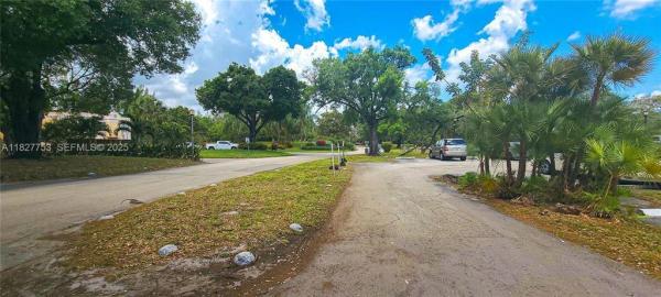 The Lakes Of Inverrary, 3301 Spanish Moss Ter #219, Lauderhill, Florida 33319, image 1