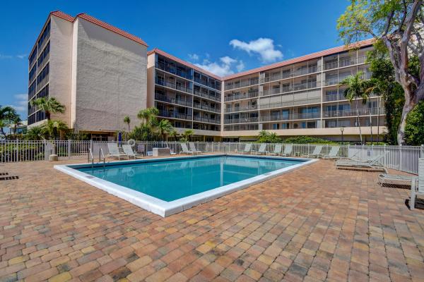 Bay Yacht Club, 740 S Federal Hwy #208, Pompano Beach, Florida 33062, image 1