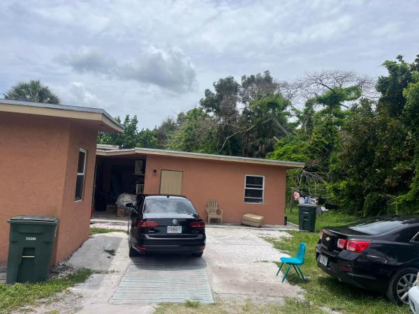 Fort Pierce Residential, 301 Preston Ct, Fort Pierce, Florida 34950, image 2