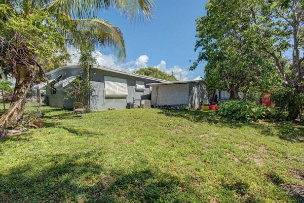 Rolling Green Ridge Seacrest, 3230 Orange St, Boynton Beach, Florida 33435, image 1