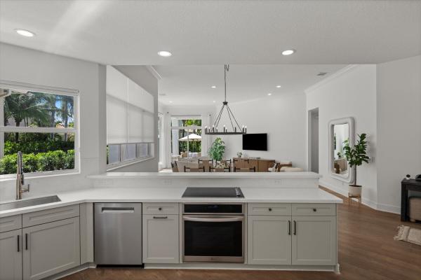 Eagles Landing, 12171 Glen Bay Dr, Wellington, Florida 33414, image 2