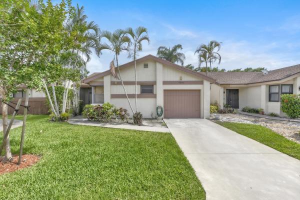 Sawgrass Village 1, 4306 Acacia Cir, Coconut Creek, Florida 33066, image 3
