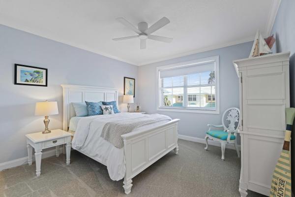Barefoot Cove Townhomes, 131 Barefoot Cv, Hypoluxo, Florida 33462, image 1