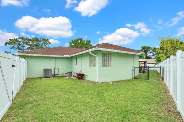 La Mancha, 127 Miramar Ave, Royal Palm Beach, Florida 33411, image 3