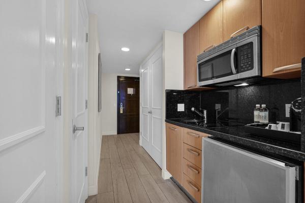 The Q Club Resort & Residences, 505 N Fort Lauderdale Beach Blvd #2214, Fort Lauderdale, Florida 33304, image 1