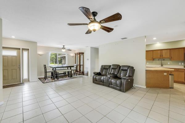 12628 N 70th Pl Pl, West Palm Beach, Florida 33412, image 2