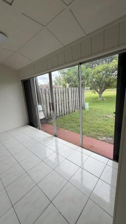 Lakewood On The Green, 5460 S Lakewood Cir #C, Margate, Florida 33063, image 2