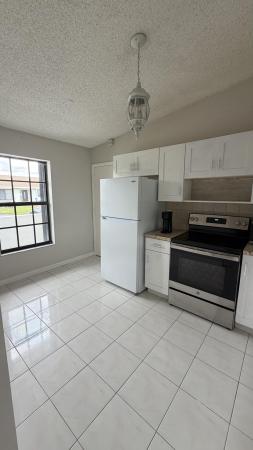 Lakewood On The Green, 5460 S Lakewood Cir #C, Margate, Florida 33063, image 1